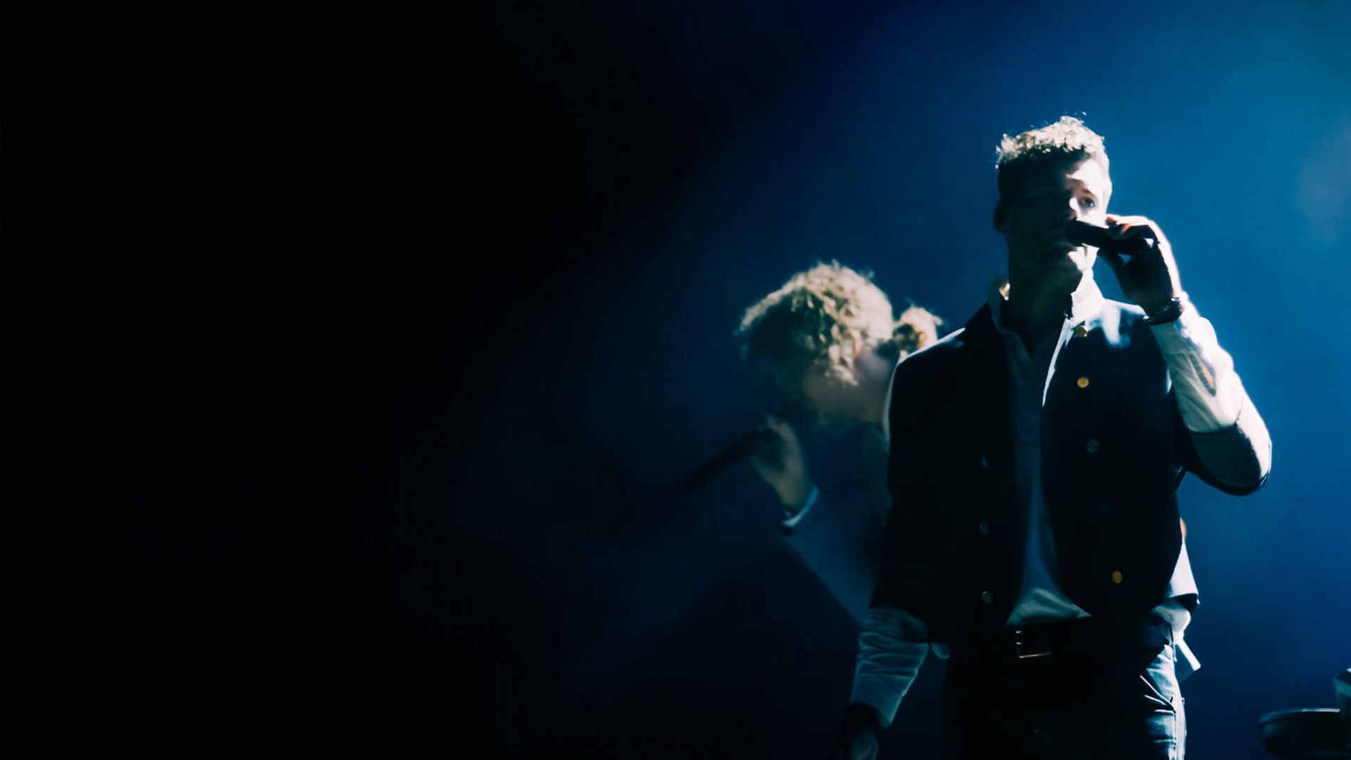 For King + Country: No Turning Back background