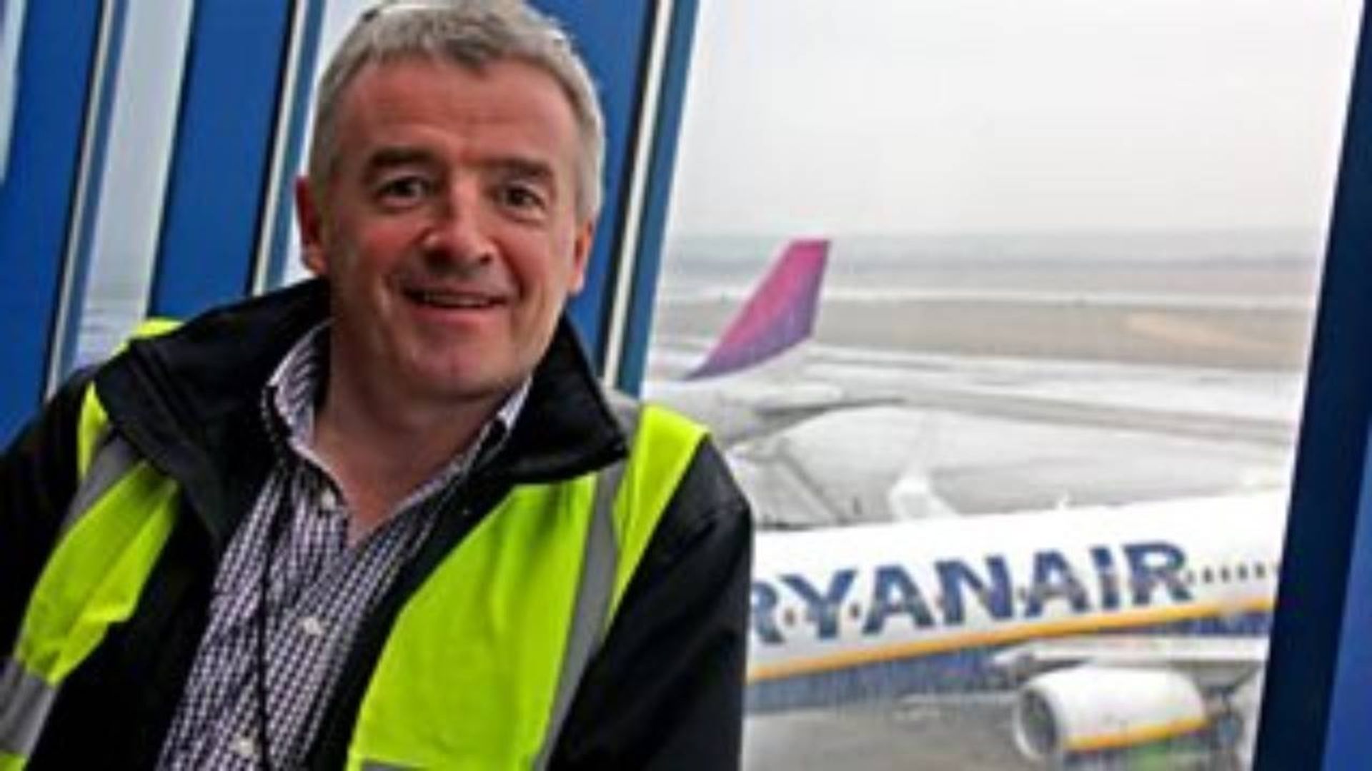 Flights and Fights: Inside the Low Cost Airlines background