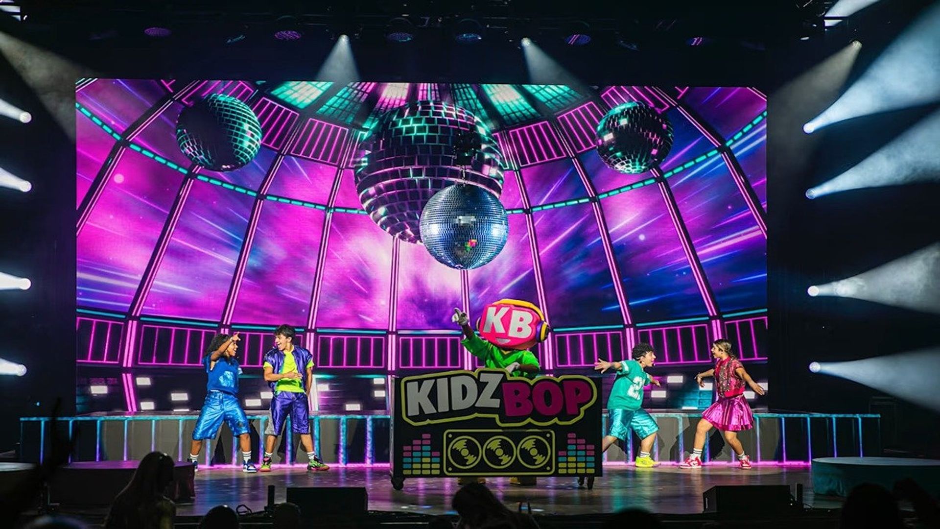 Kidz Bop Live: The Concert Movie background