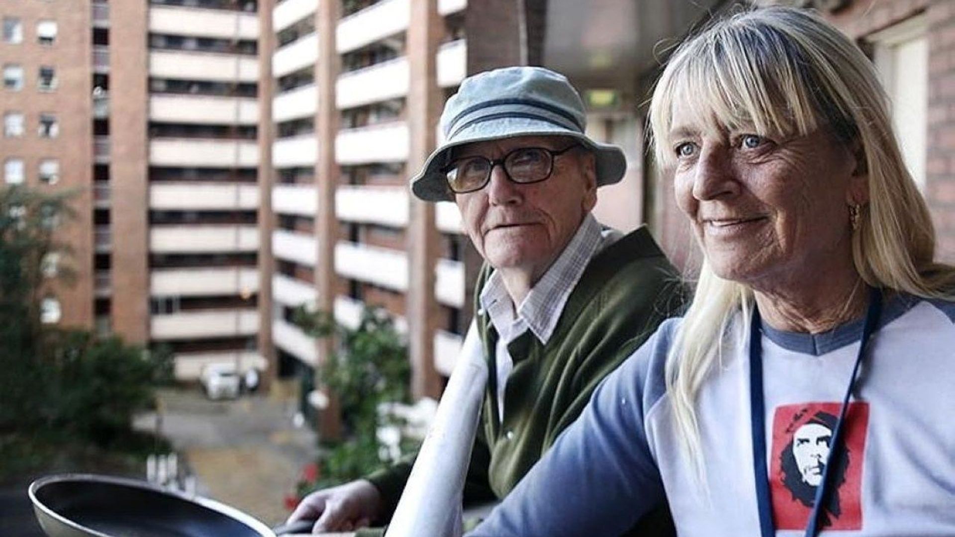 900 Neighbours background