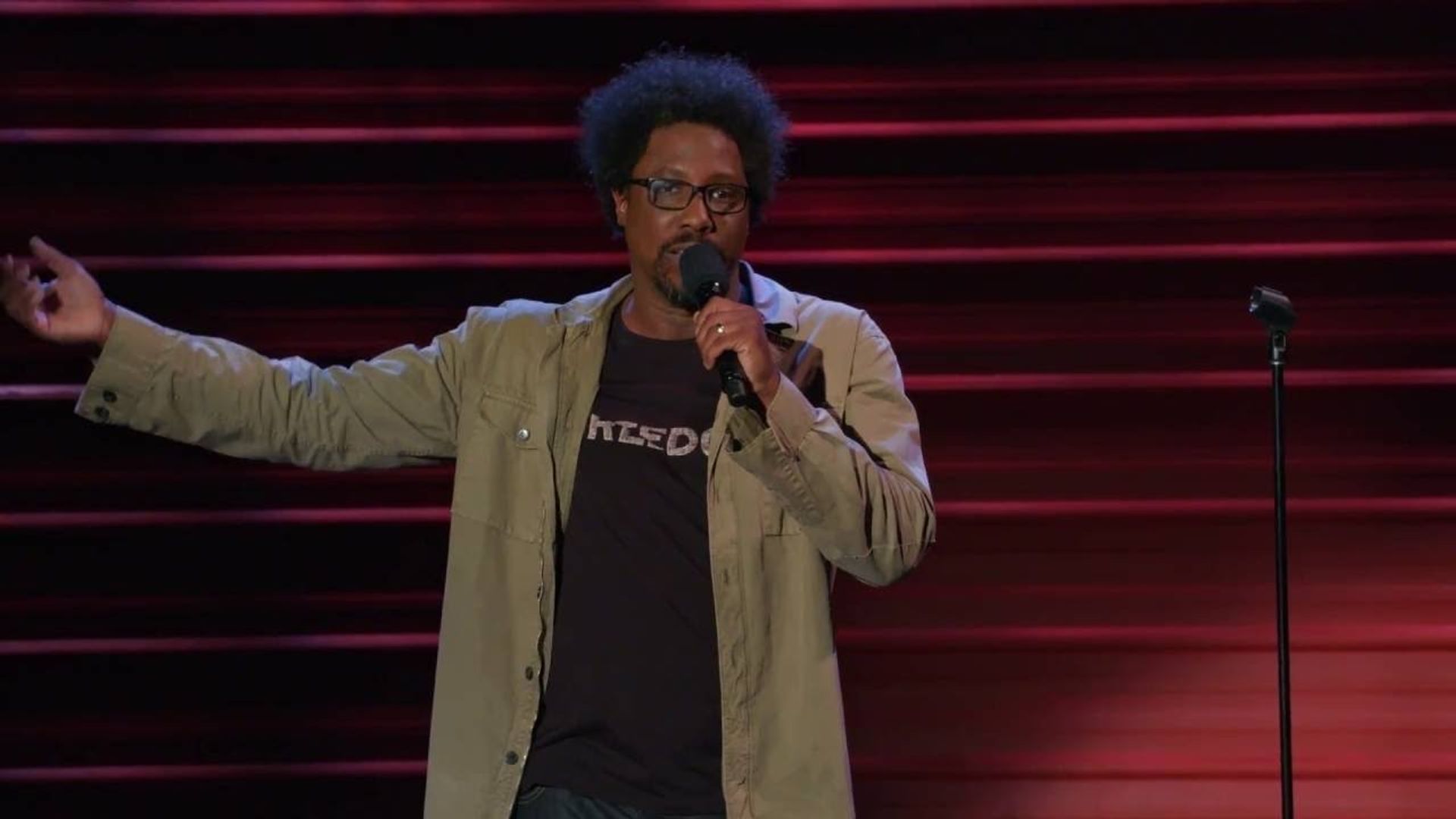 W. Kamau Bell: Semi-Promenint Negro background