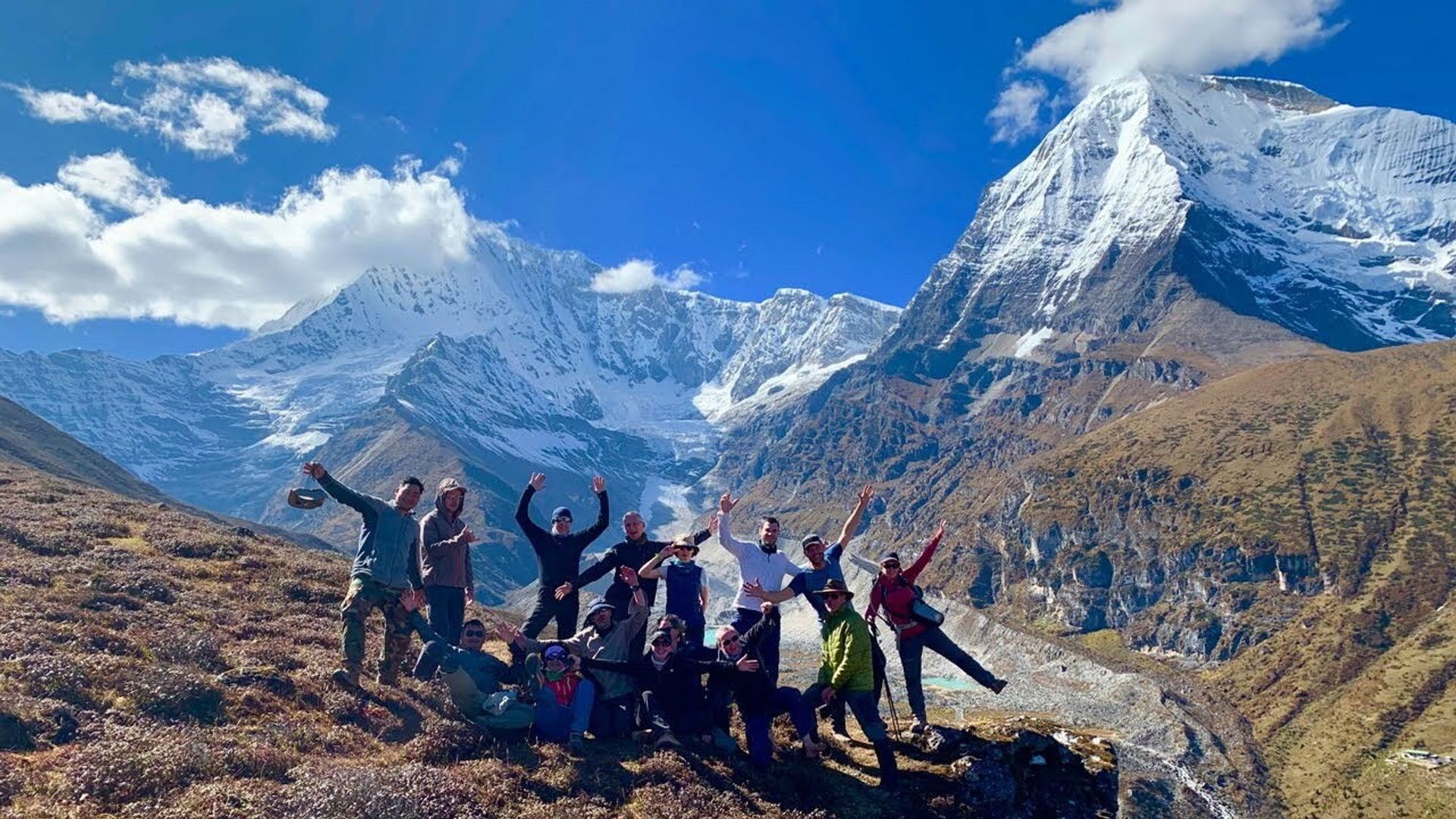 The Snowman Trek background