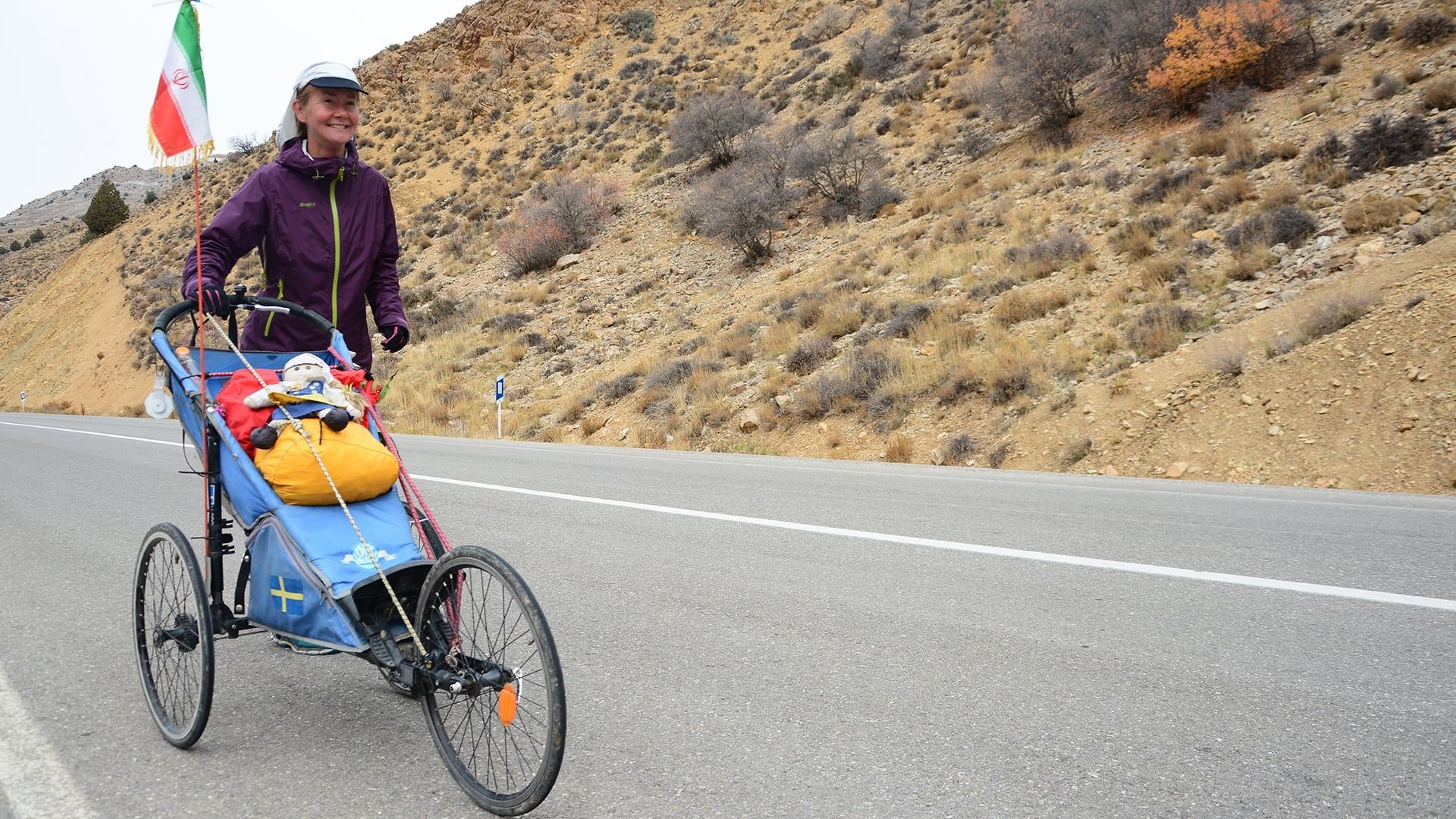 Alone through Iran: 1144 miles of trust background