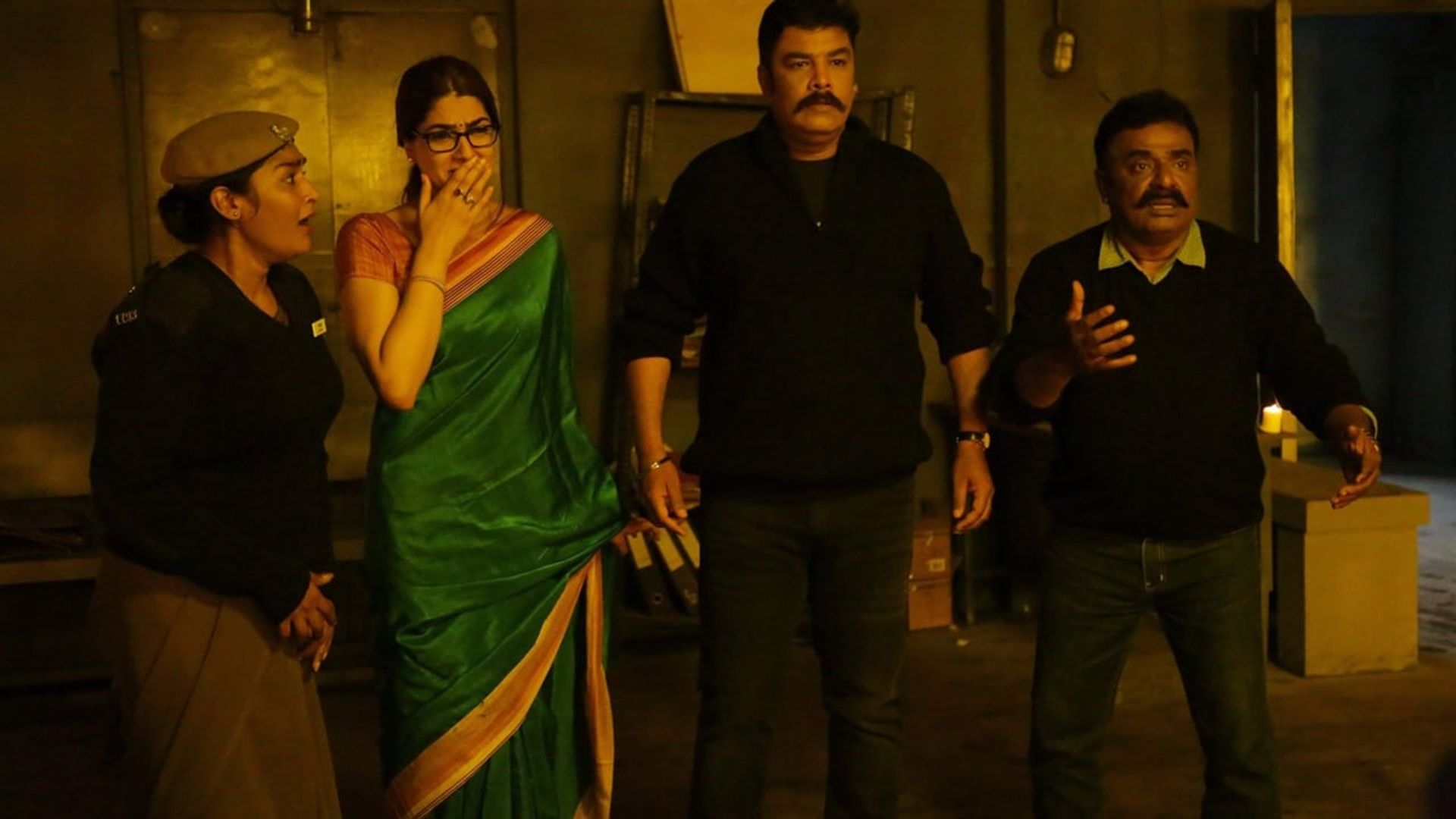 Iruttu background