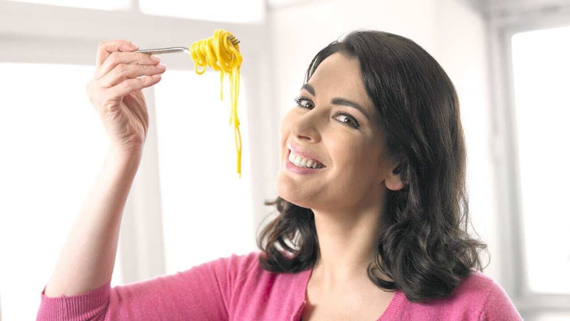 Nigella Feasts background
