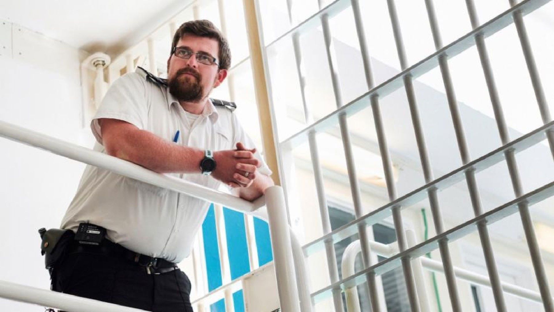 Inside Prison: Britain Behind Bars background