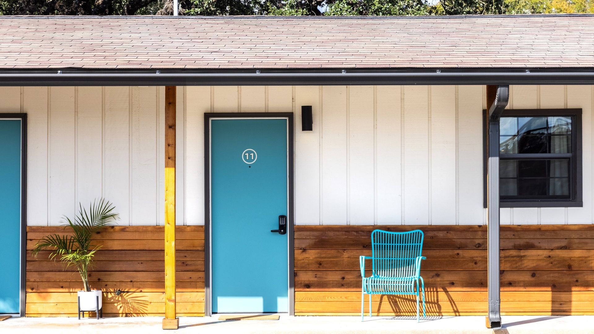 (Re)motel background