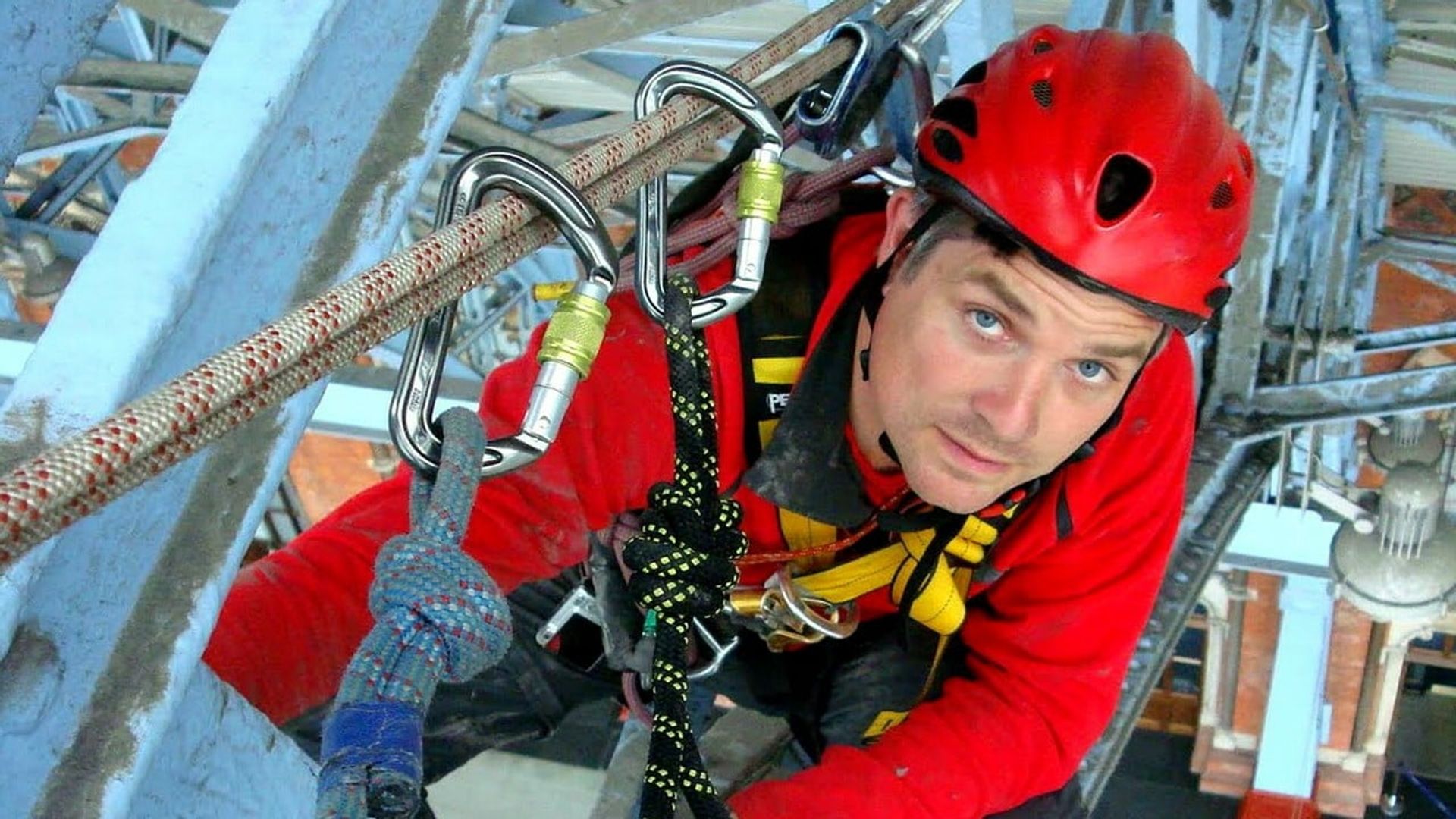 Climbing Great Buildings background