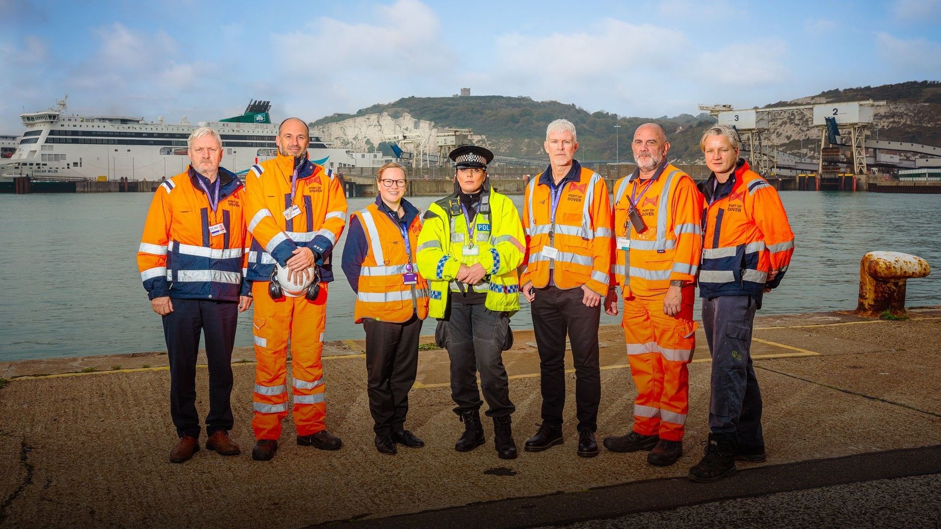 Dover 24/7: Britain's Busiest Port background