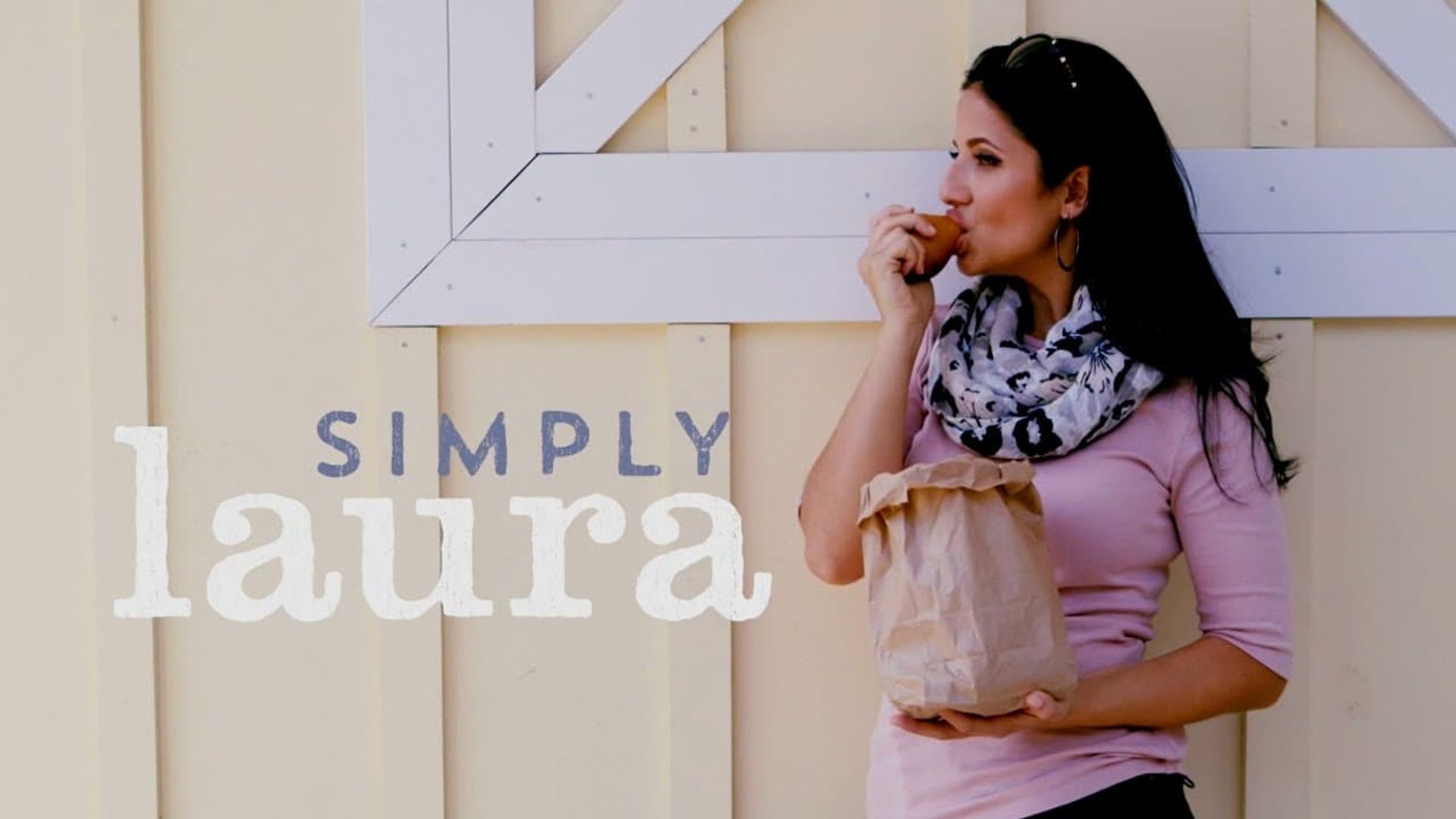 Simply Laura background