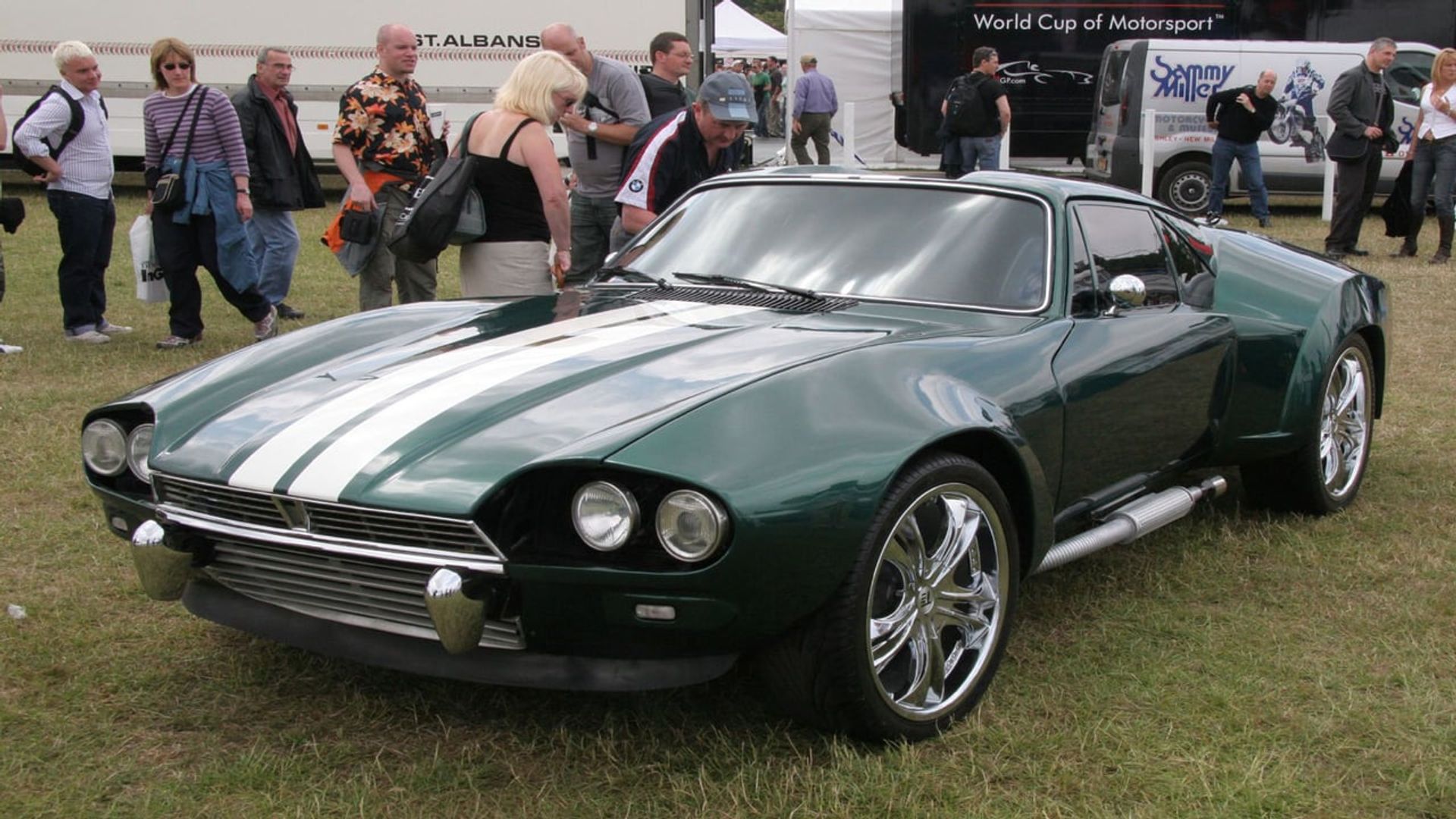 Chop Shop London Garage background