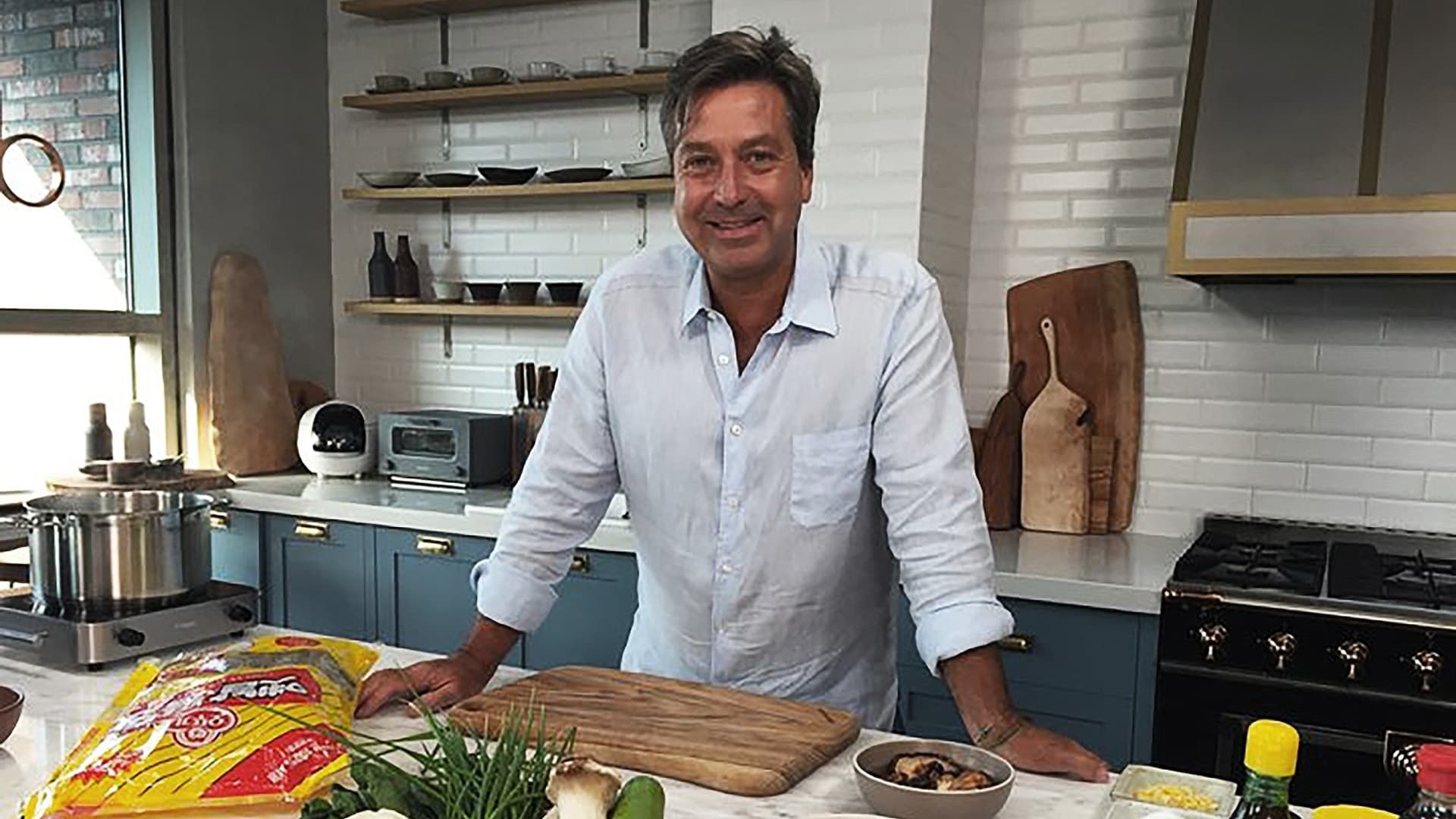 John Torode's Korean Food Tour background