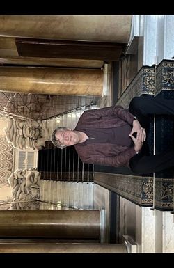 Stephen Fry into Ukraine