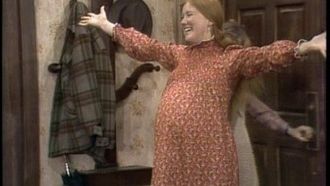 Episode 6 Gloria's Pregnancy (aka Gloria Has a Belly Full)