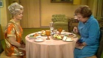 Episode 9 Edith Has Jury Duty