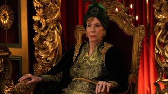 Episode 3 Maxine Solves a Murder