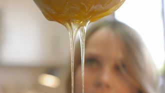 Episode 5 Won't You Bee Mine?