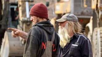 Episode 4 Buzz in the Hills