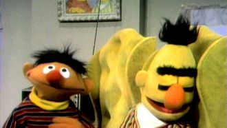 Episode 41 Mr. Hooper's Newspaper Machine