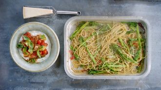 Episode 33 Chorizo and Squid, and Simple Spaghetti
