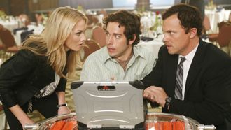 Episode 1 Chuck Versus the Intersect