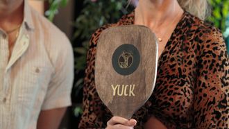 Episode 6 911, Misdemeanor, Handcuffs