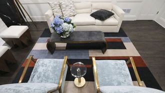 Episode 1 Yacht Dreams, Pontoon Budget