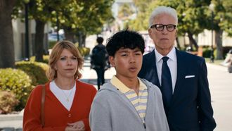 A Man on the Inside - Season 2 Episode 3