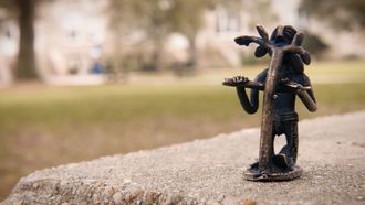 Episode 9 A Viking and a Curse