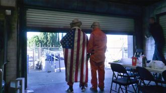 Episode 8 Happy Bee-Day