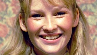 Episode 7 Joanna Page, Lauren Laverne, The Futureheads, Patrick McGuinness