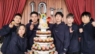 Episode 489 Do I Look Like a King? (The Fashion War and the Cooking Exam)