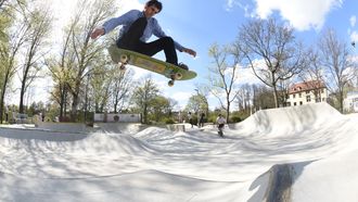 Episode 4 Professional Amateurs