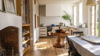 Episode 9 The Charleston Single