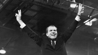 Episode 2 The United States vs. Nixon