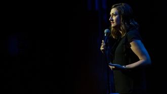 Episode 2 Celia Pacquola - THE LOOKING GLASS