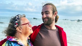 Episode 1 The One with the Mystery Donors