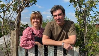 Episode 4 Jeff Hordley and Zoe Henry - Gardening