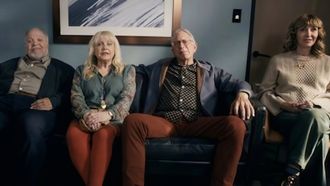 A Man on the Inside - Season 2 Episode 7