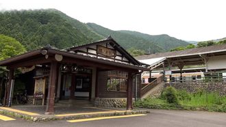 Episode 9 JR Ome Line: Turning Railway Stops into Overnight Stops
