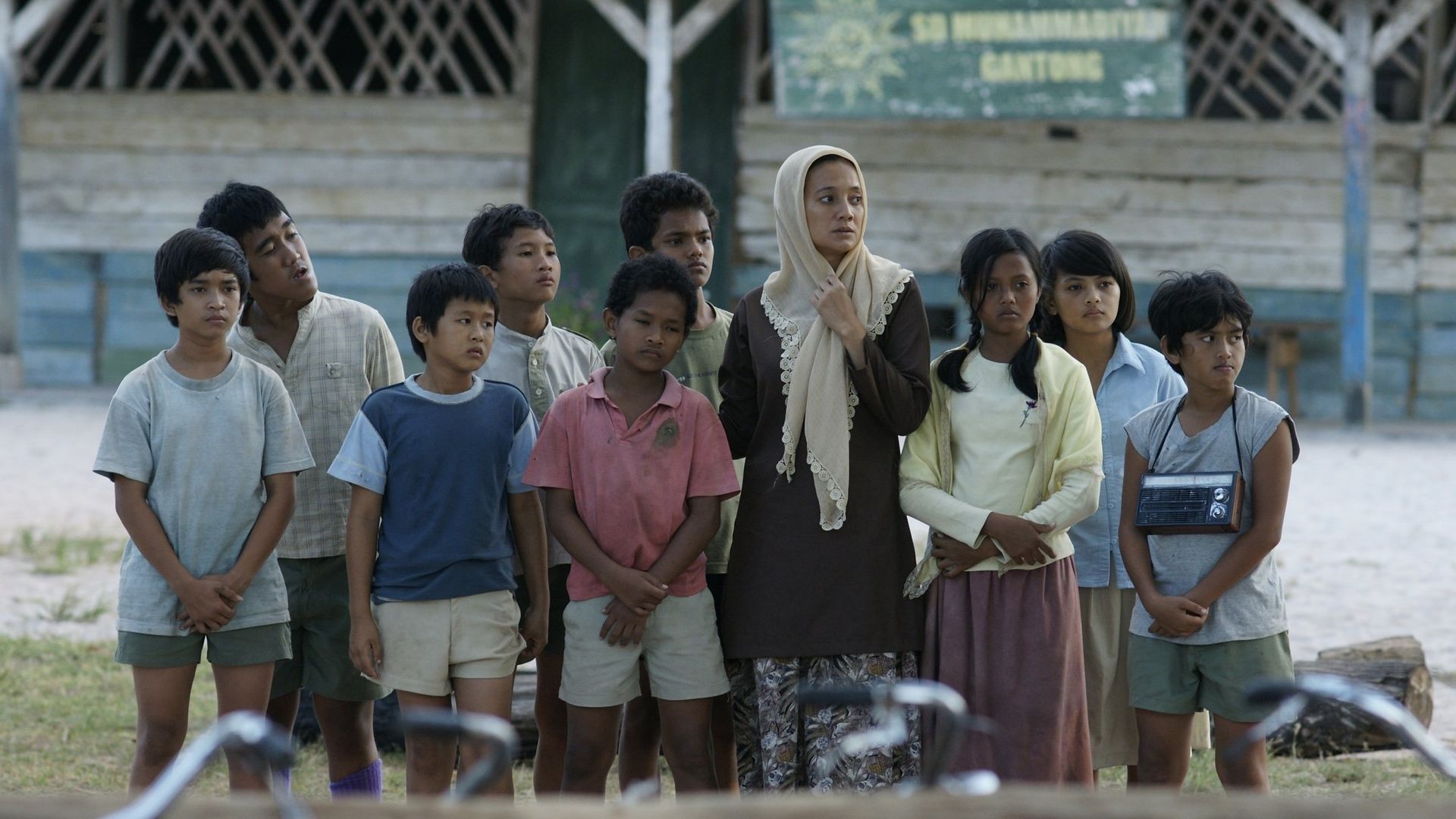 Laskar Pelangi background