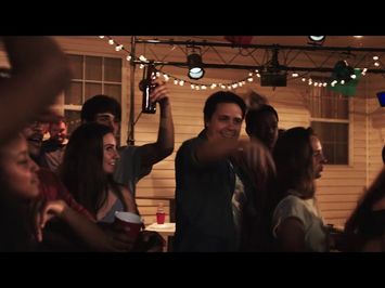 Squatter Long Trailer *(Director's Cut)