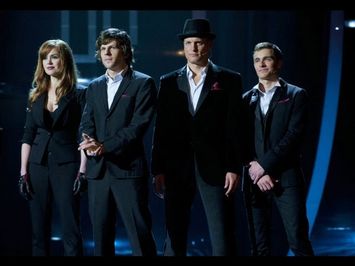 Now You See Me - Official Trailer [HD]