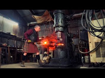 Meet American Bladesmith Howard Clark