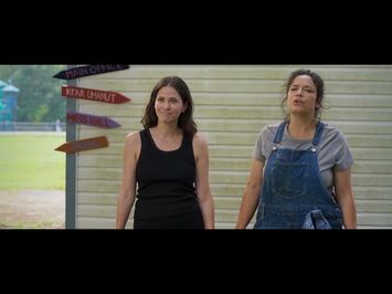 The Floaters Preview Clip Jackie Tohn, Sarah Podemski, Seth Green