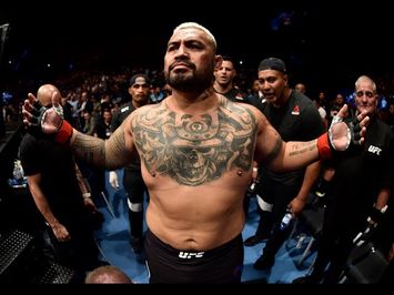 Mark Hunt: The Fight of His Life