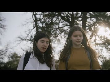 Ana & Mia Trailer