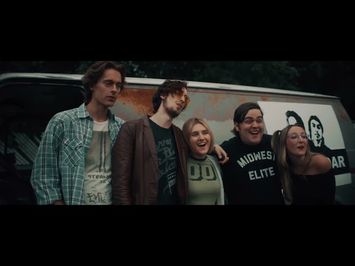 :15 Trailer